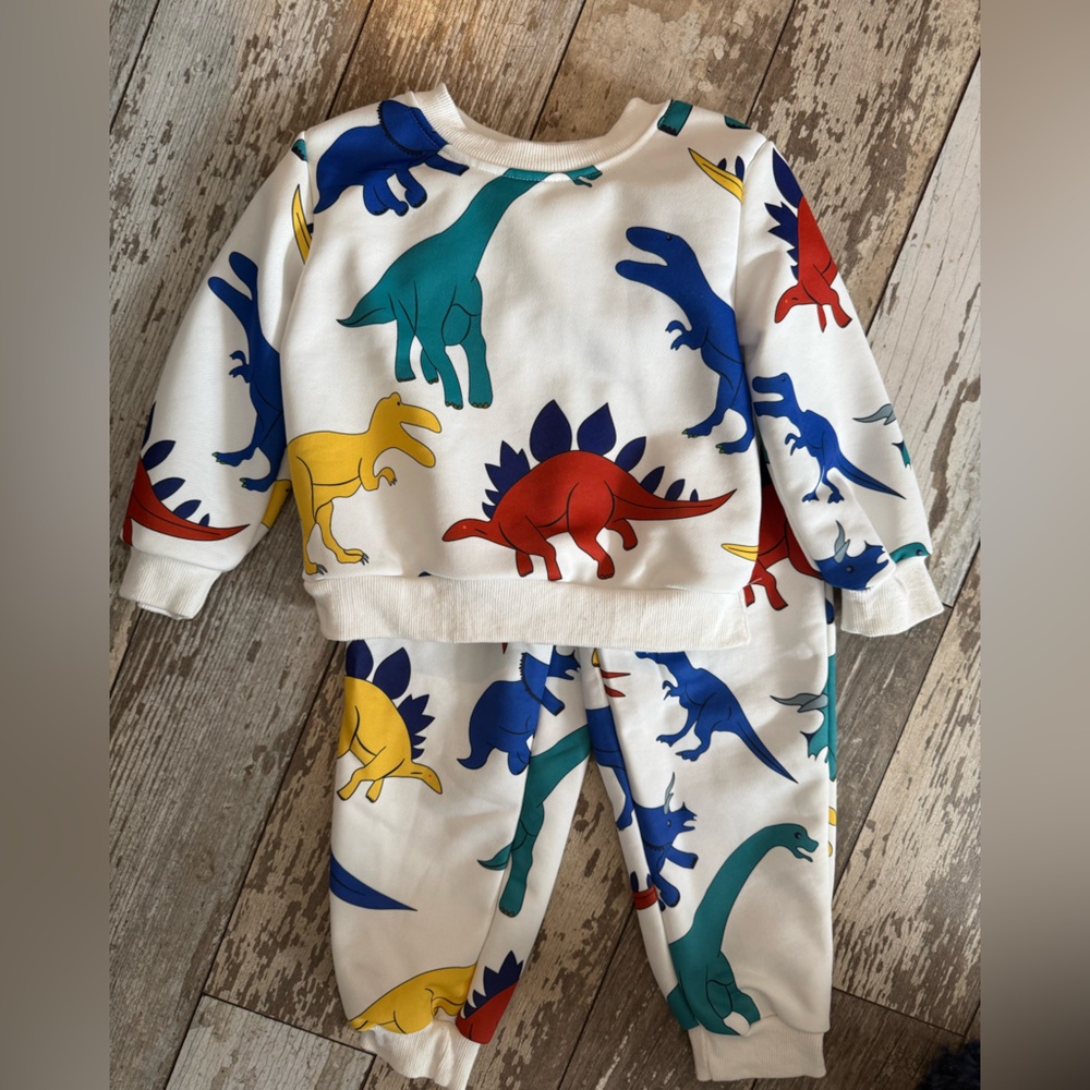 Colorful Dinosaur Print Kids' Sweatshirt and Pants Set